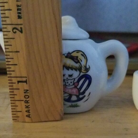 VTG 50’s Child’s Ceramic Tea Set, Cute Girl & Kitten Design - Picture 9 of 10